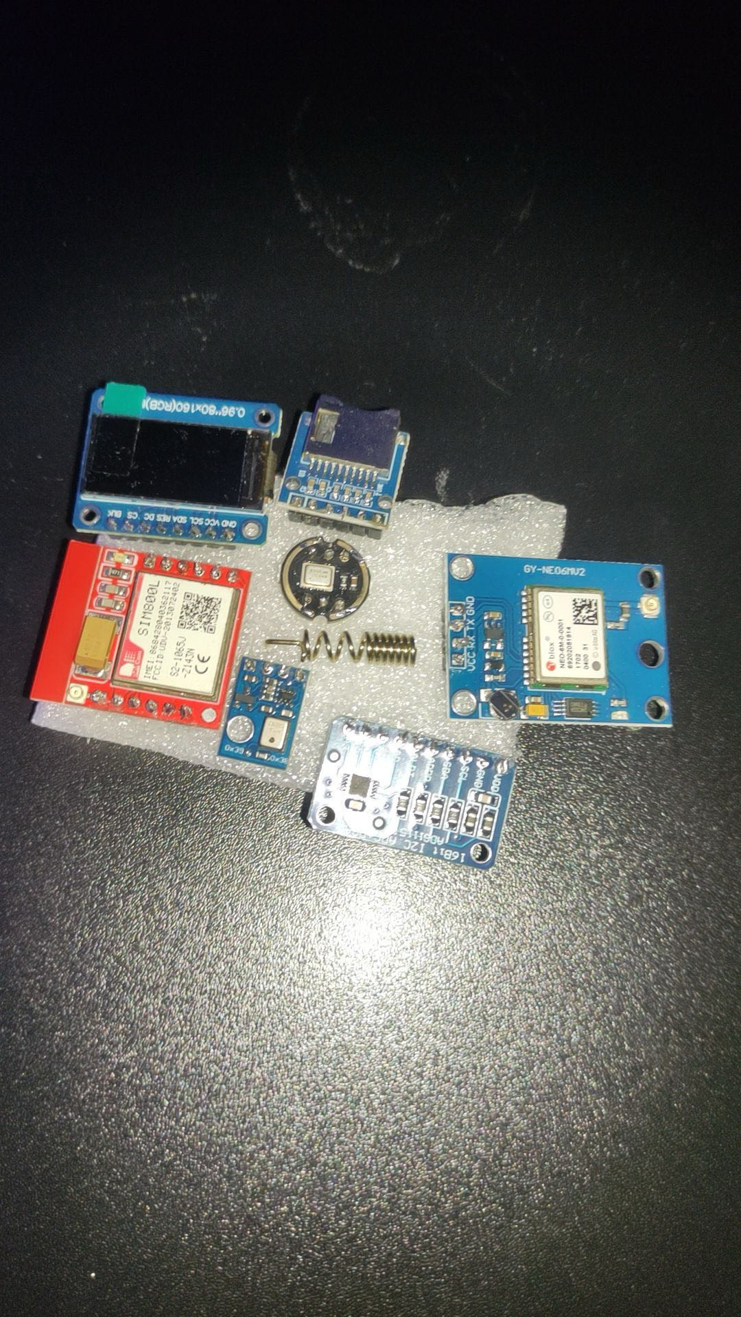 Traceur GPS pour véhicule (Prototype)